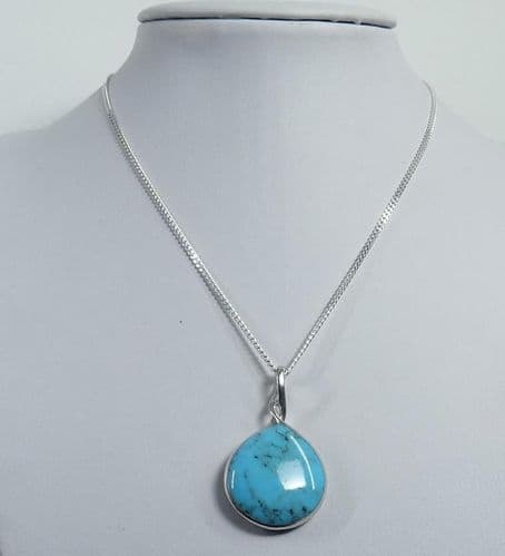 925 Sterling Silver Stone Set Pendant & Chain Set With A Reconstructed Turquoise